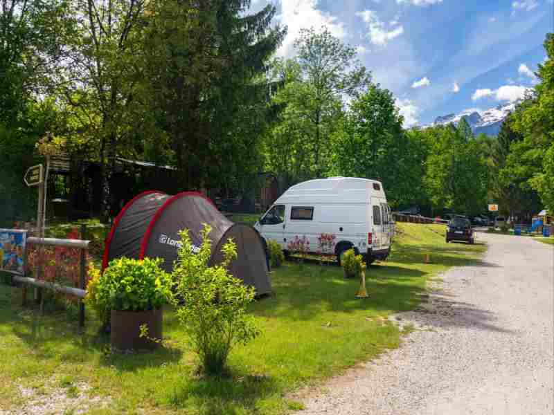 Camping Bovec Slovenië aan de Soča | Glamping, Kamers & Rafting – Camping Liza