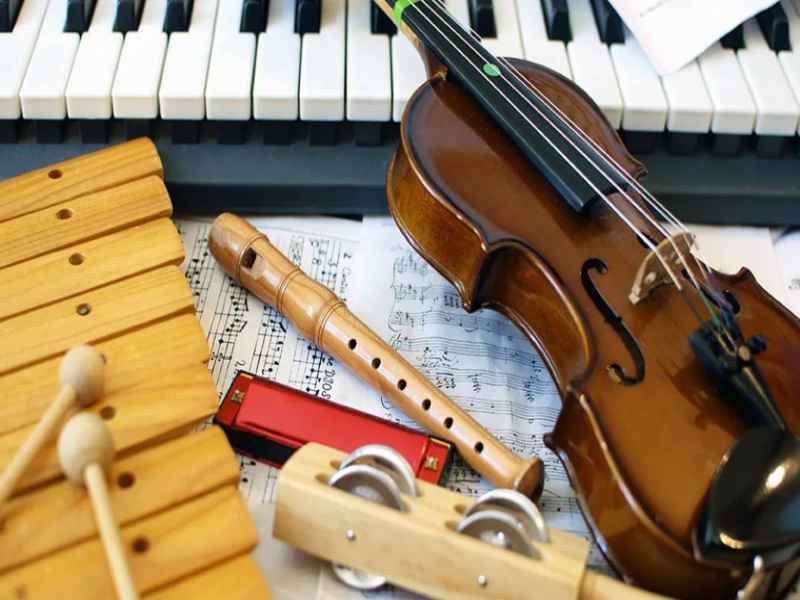 Trgovina glazbalima i glazbenom opremom SYMPHONY Hrvatska